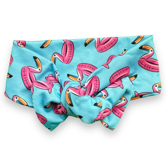 Toucan Pool Floats Bow